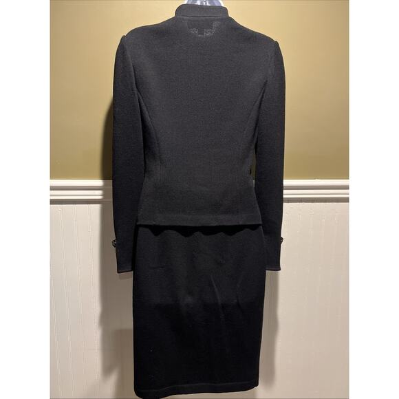 Vtg St John Evening 2pc Skirt Suit Black Santana Knit Button Front Jacket Size 2 - Picture 7 of 8